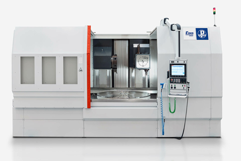 PITTLER PV3 UFF Maschine mit geöffnetem Bearbeitungsraum.